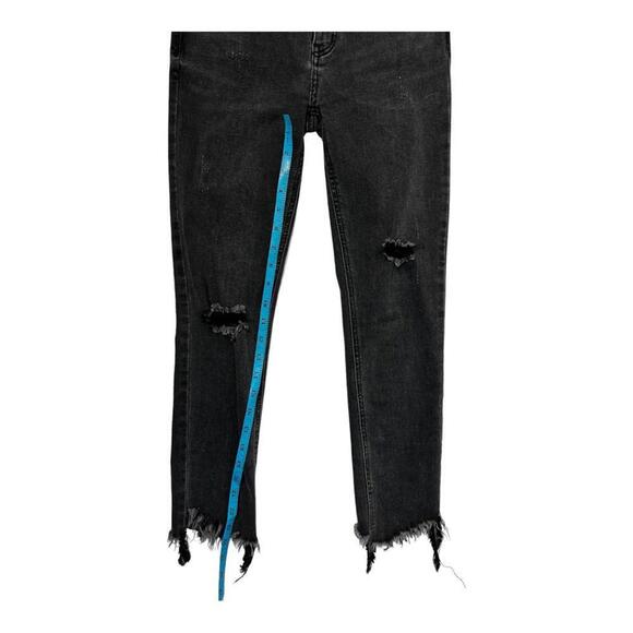 Free People l Great Heights Fringe Cropped Skinny Jeans in Washed Black Size 26 - Picture 5 of 10
